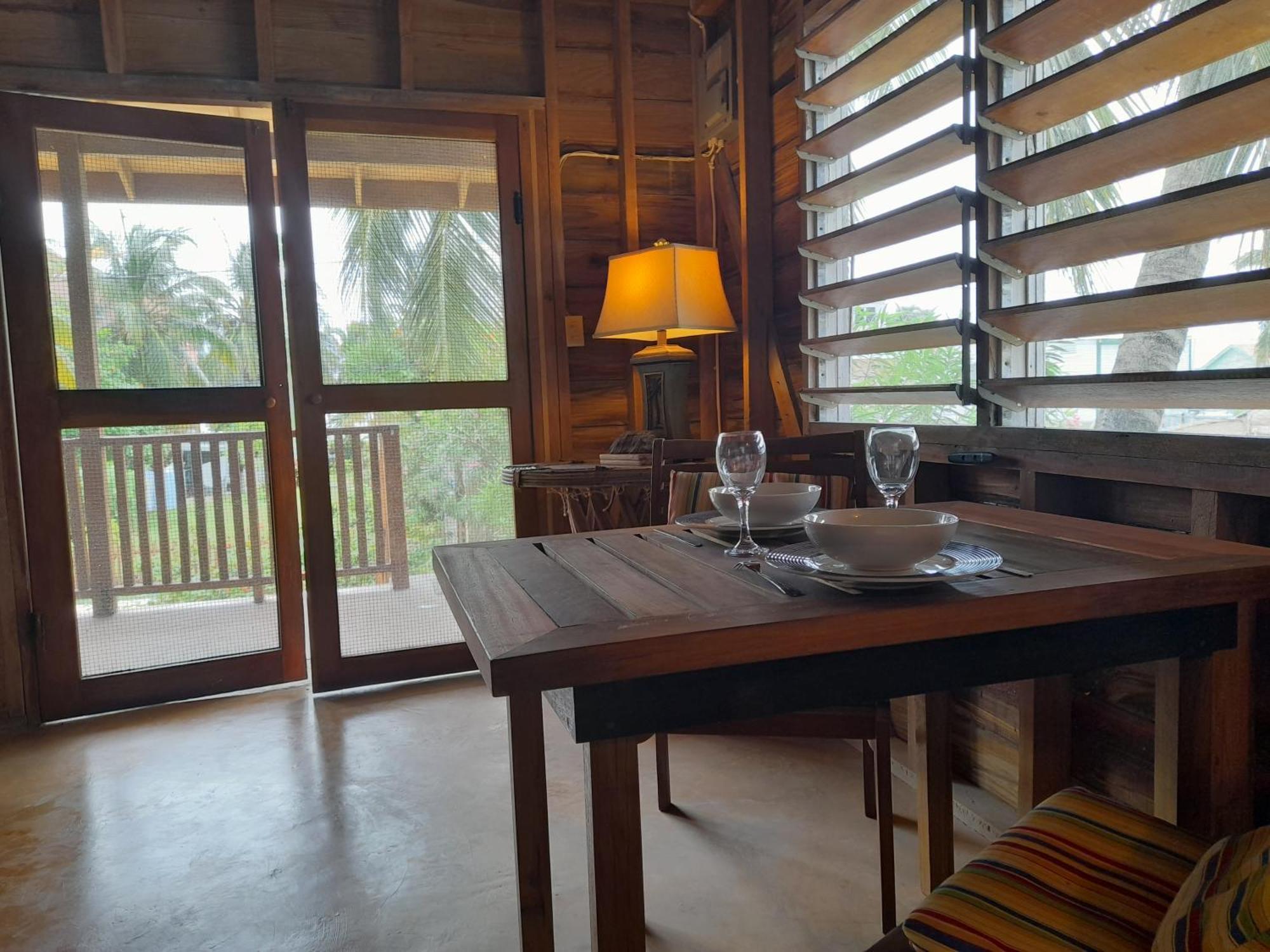 Amanda'S Place Casa Amancer - Sea View, Pool And Tropical Garden Caye Caulker Exterior photo
