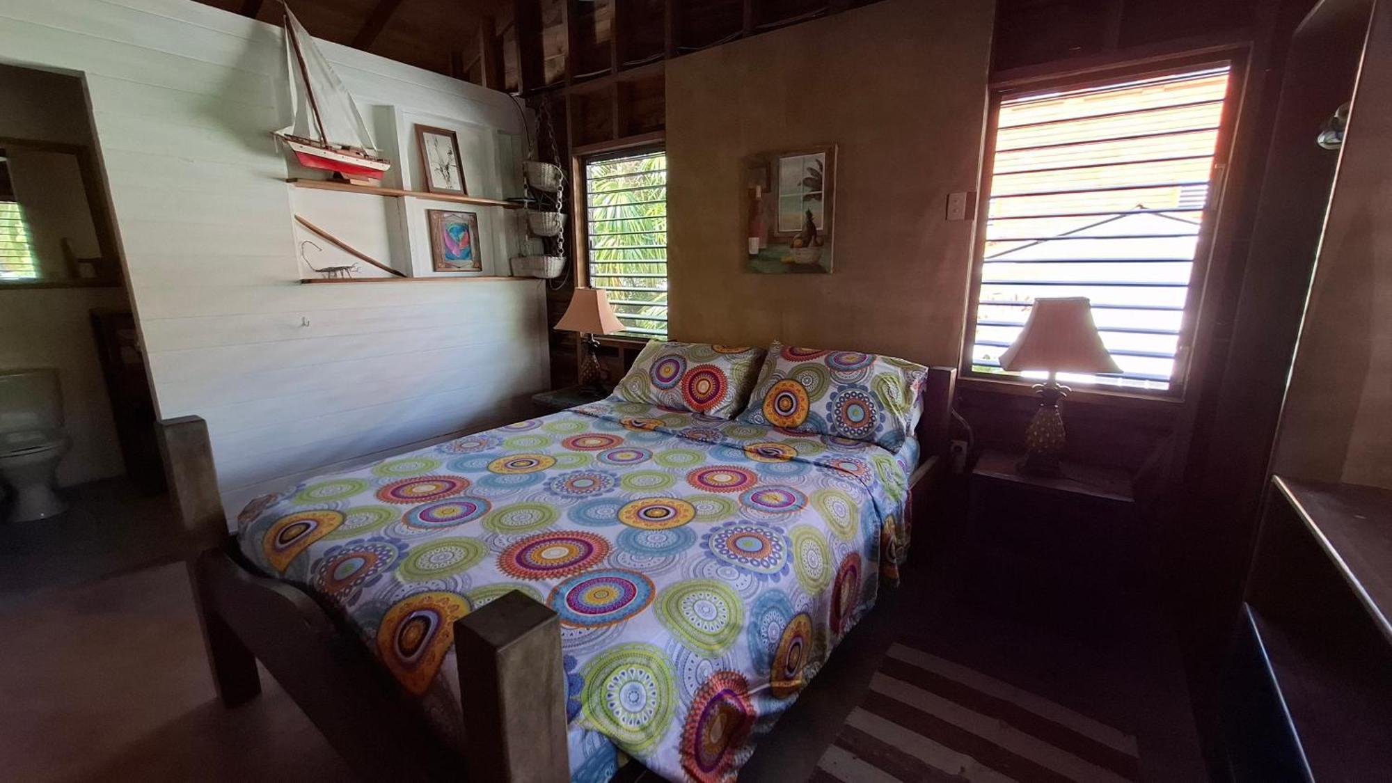 Amanda'S Place Casa Amancer - Sea View, Pool And Tropical Garden Caye Caulker Exterior photo