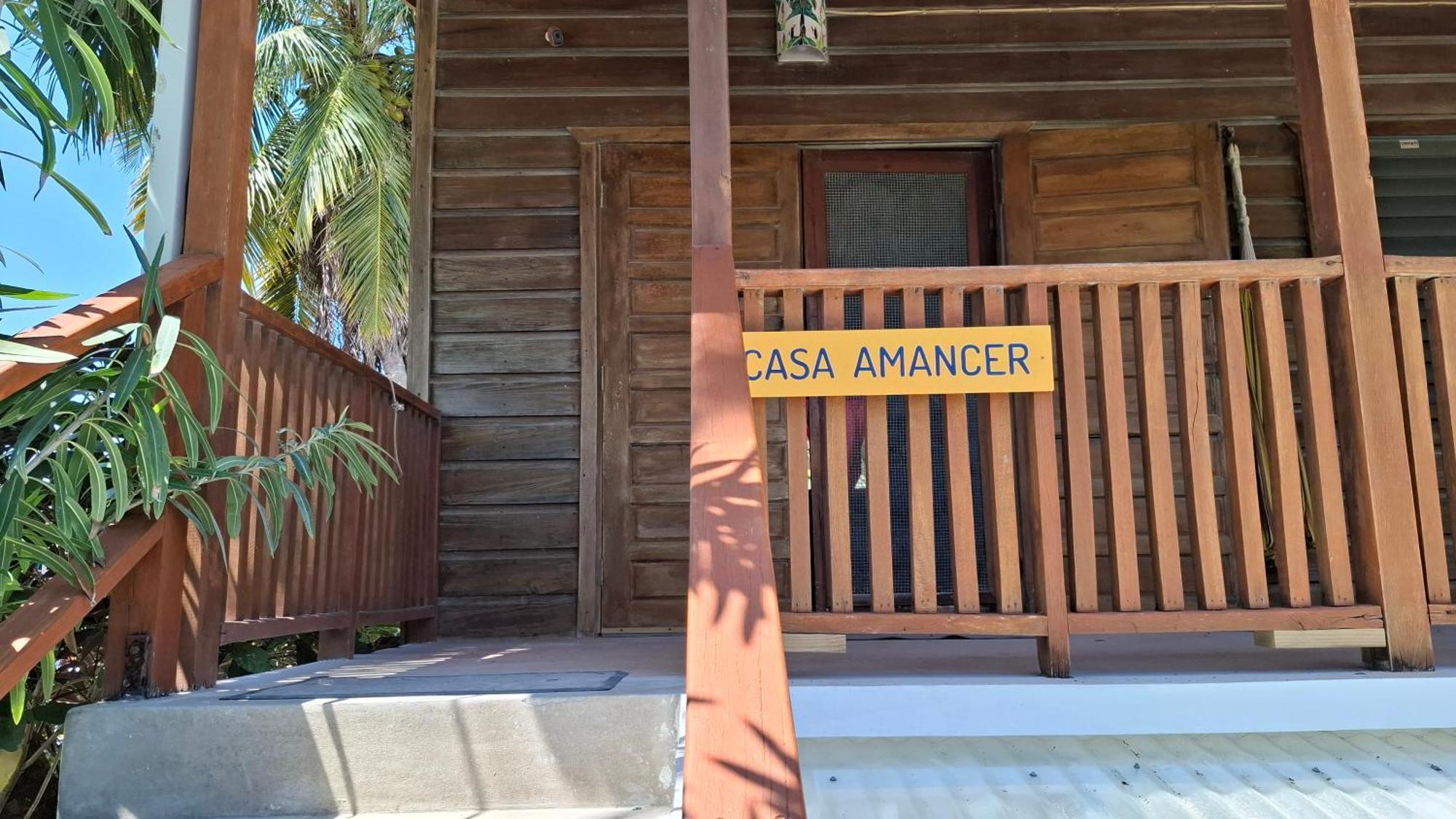Amanda'S Place Casa Amancer - Sea View, Pool And Tropical Garden Caye Caulker Exterior photo
